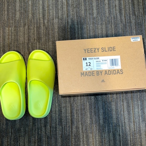 Adidas Yeezy Glow Green Slides. Size US 12. - Picture 5 of 5